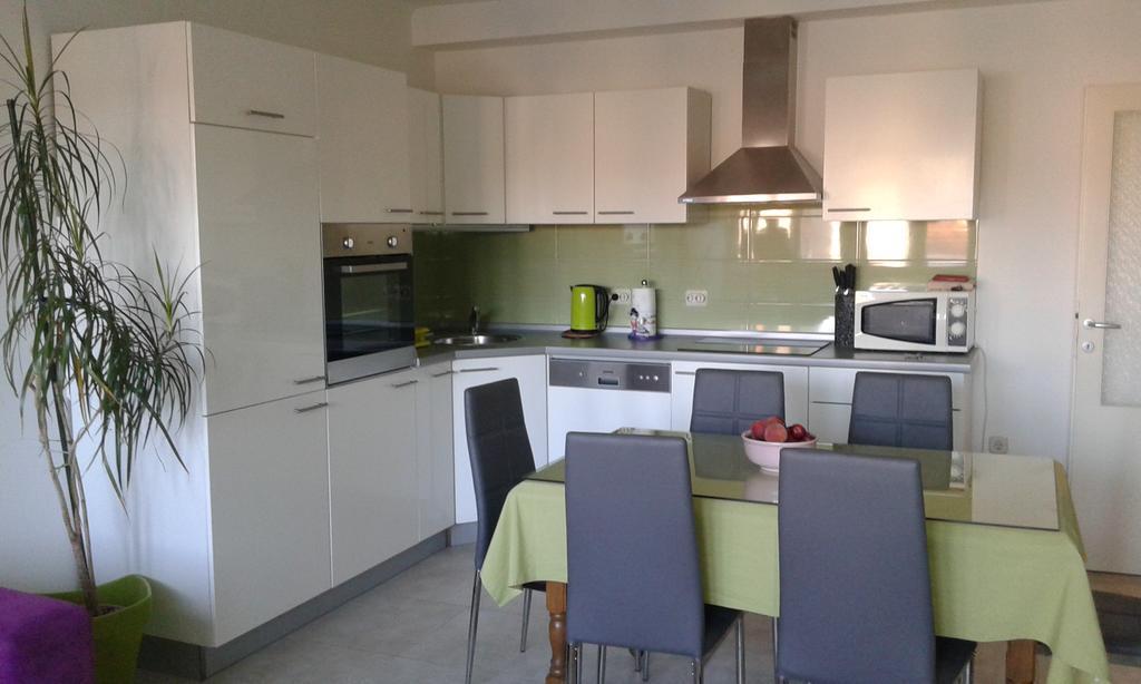Apartment Mery Трогир Экстерьер фото